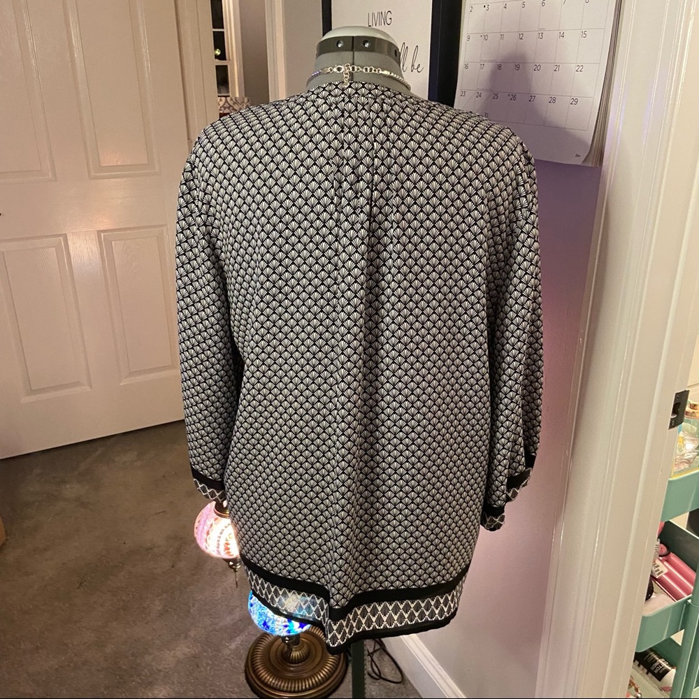 Violet + Claire Black & White Blouse Size XL - Picture 5 of 12